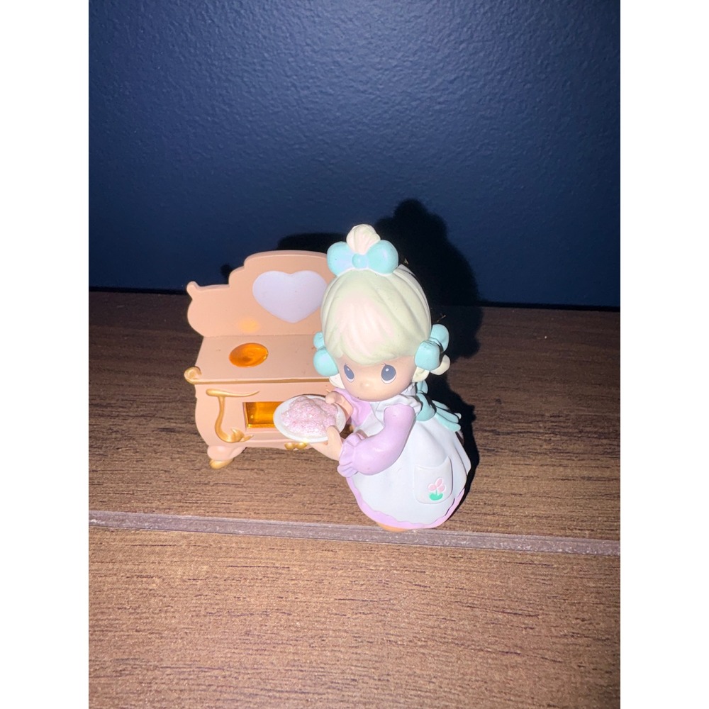 Precious Moments Girl at Stove Baker Figurine Ornament Pastel 2.75 Inch Rare